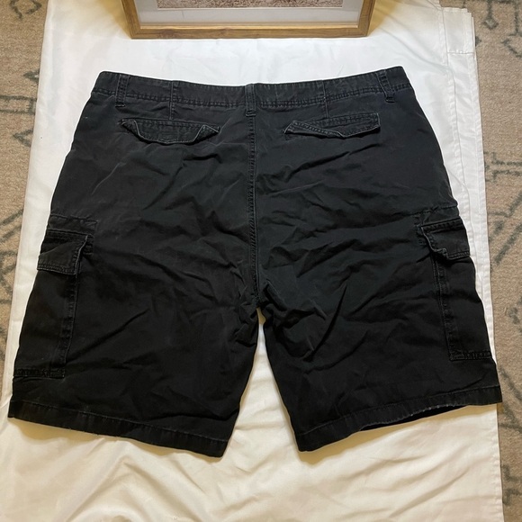 Plugg size 40 black cargo shorts - Picture 3 of 5